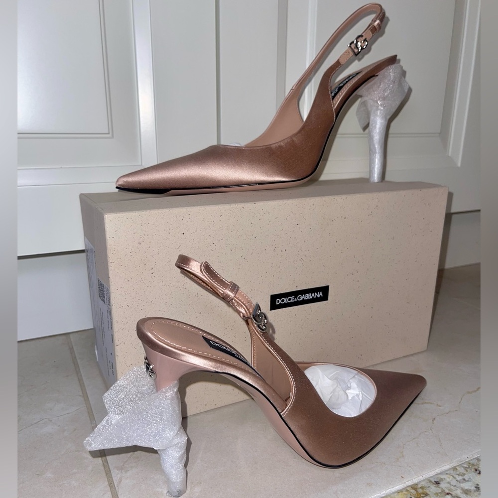 Brand New - in box with dust bag & tags. SIZE 41. Slingback. color: beige scuro